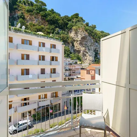 Apartment Domus Sorrent