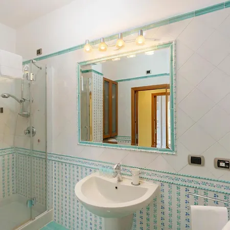 Apartment Domus